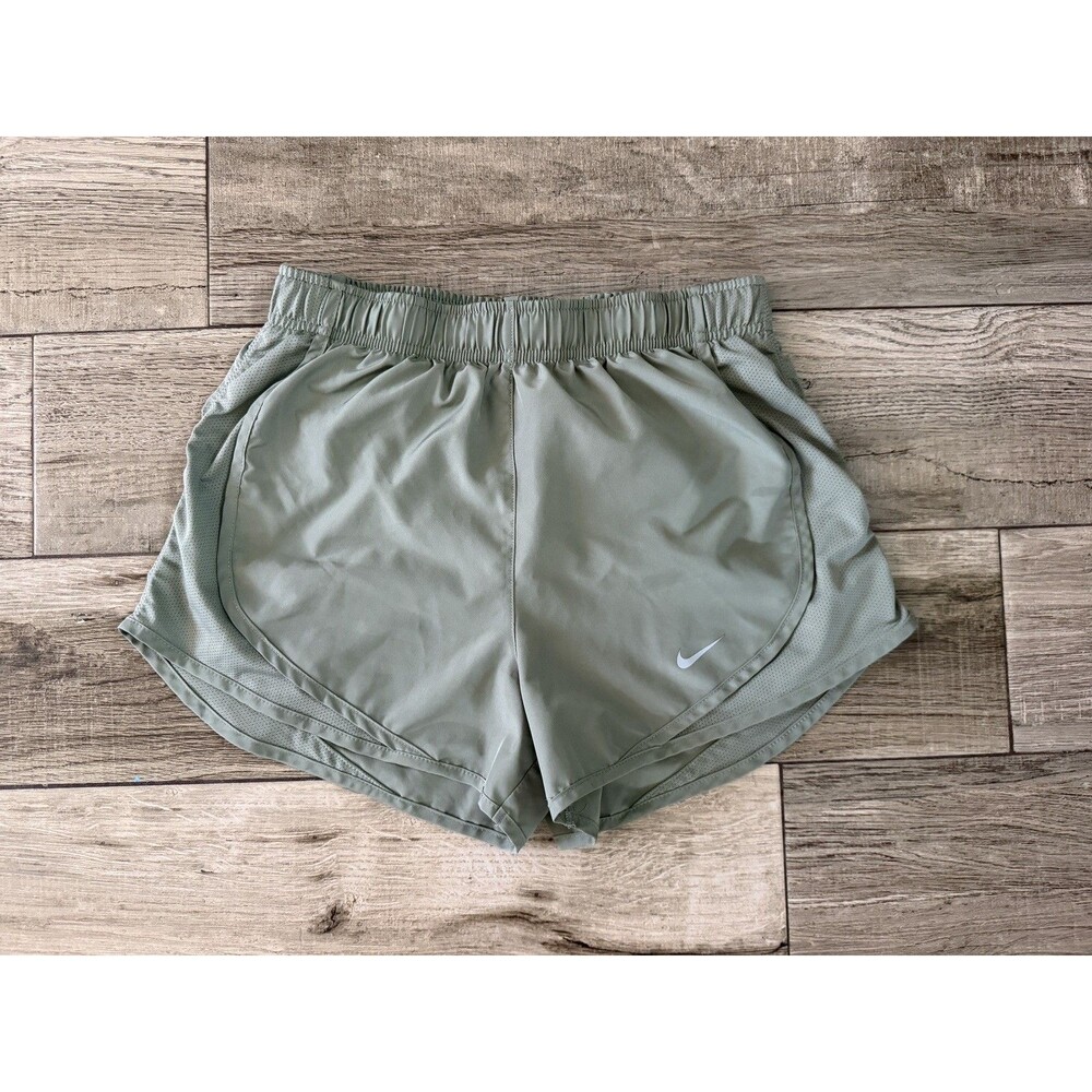 Nike • Women's Green Shorts XS